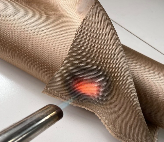 Fiberglass fireproof fabric